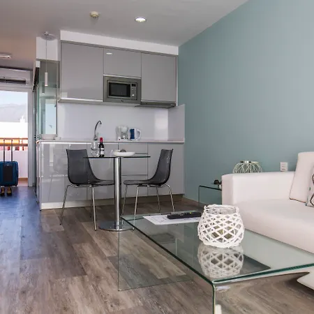 Coral Ocean View - Adults Only מלון