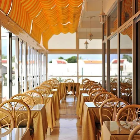 Hotel Coral Ocean View - Adults Only