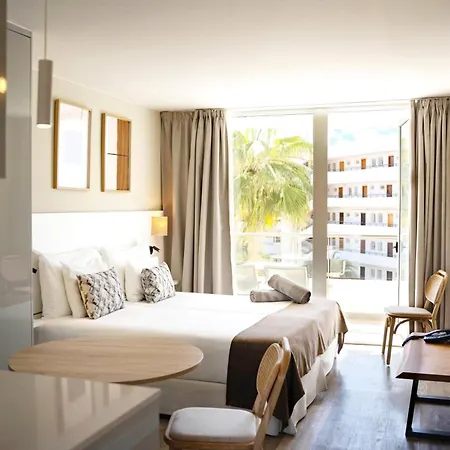 Coral Ocean View - Adults Only מלון