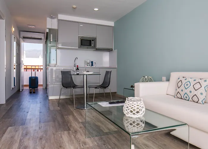 Coral Ocean View - Adults Only מלון