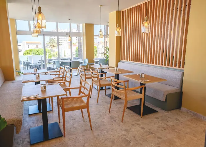 Coral Ocean View - Adults Only מלון 4*