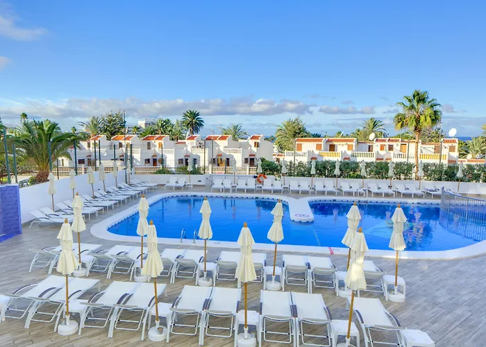 מלון Coral Ocean View - Adults Only