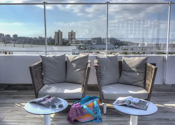 מלון Coral Ocean View - Adults Only