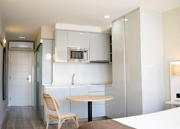 Coral Ocean View - Adults Only מלון 4*